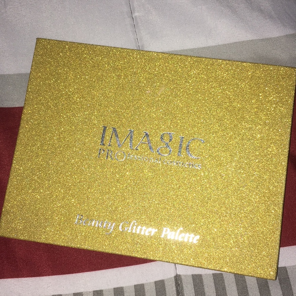 Beauty glitter palette